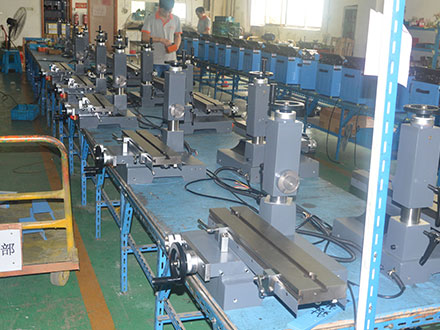 Tool Grinder Production Workshop